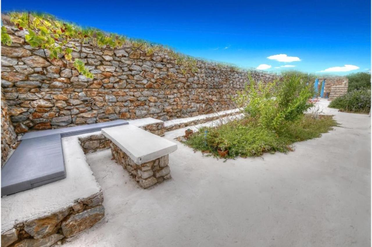 Stone Villa I In Petres Petres  Bagian luar foto